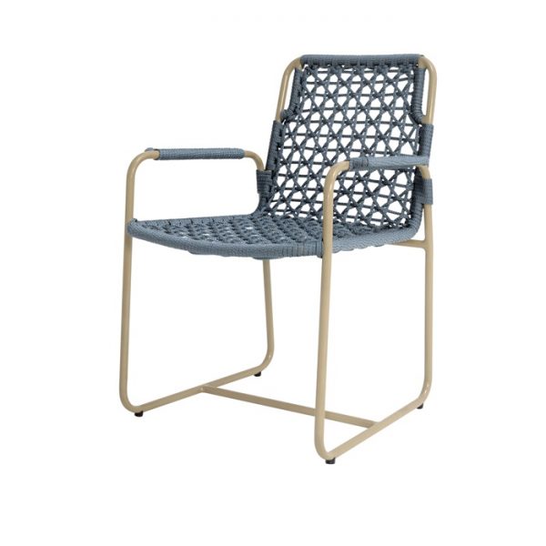 Cadeira para area externa em aluminio e corda nautica
