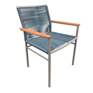 Cadeira em aluminio e corda nautica com madeira cumaru para varanda gourmet
